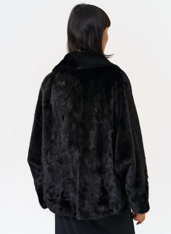 Куртка из меха норки с английским воротником