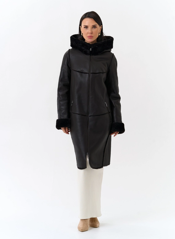 Женская натуральная дубленка с капюшоном