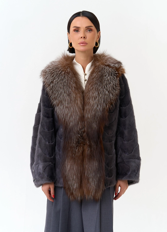 Шуба из норки с отделкой из меха лисы модель № 32203 меха малина фото